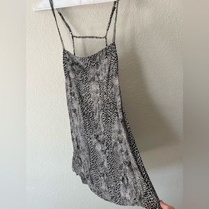 Free People Mini baby doll dress. Size xs. Barely worn. Normally 6-8. I’m 5’7”